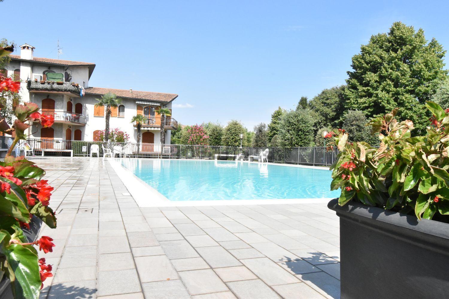I Limoni Bilocale In Residence Con Piscina Пескиера дел Гарда Екстериор снимка